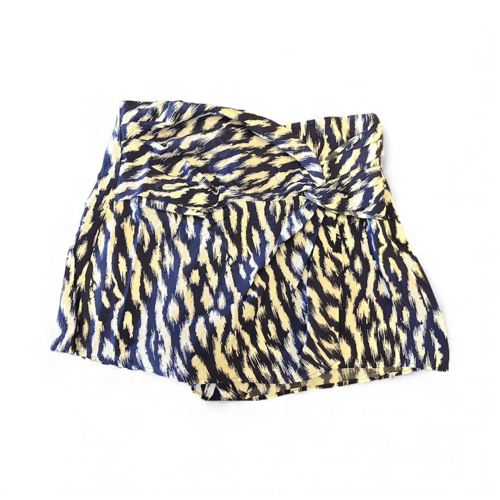 Zara Skort Women’s Unique Pattern Blue and White Patterned Size M runs small NWT